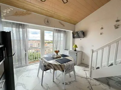 DiningRoom
