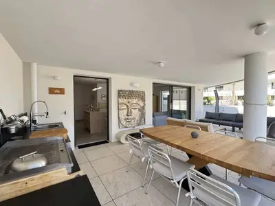 DiningRoom