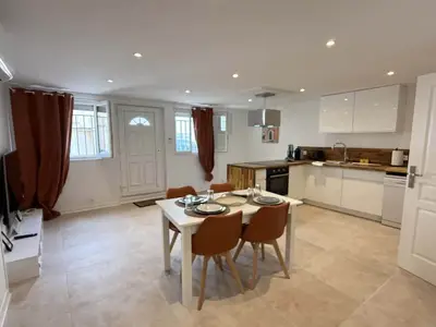 DiningRoom
