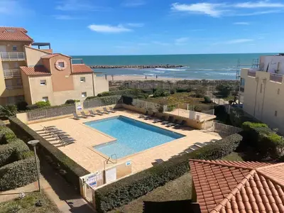 PoolOfHouse