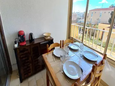 DiningRoom