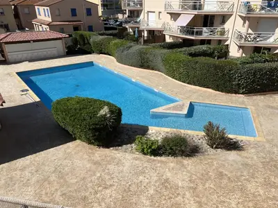 PoolOfHouse