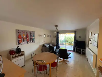 DiningRoom