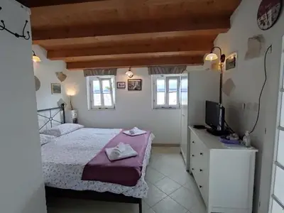 Ferienwohnung für 2 Personen in Valun 8/10