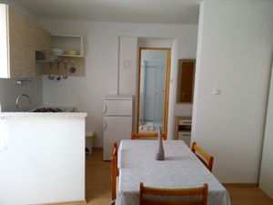 21943217-Ferienwohnung-3-Valun-300x225-2