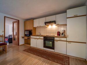 23896424-Ferienwohnung-5-Vandans-300x225-3