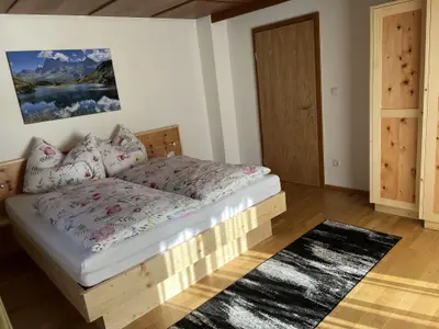 Schlafzimmer mit Zugang Terrasse