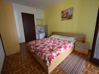 Ferienwohnung für 7 Personen (90 m²) in Vantacici 6/10