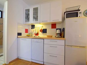 23777164-Ferienwohnung-4-Vantacici-300x225-4