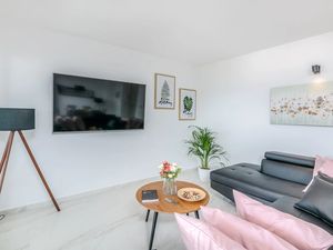 23980566-Ferienwohnung-4-Vantacici-300x225-1