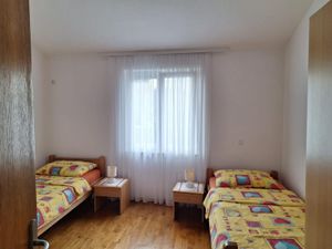 23928491-Ferienwohnung-6-Vantacici-300x225-5