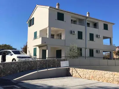 Ferienwohnung für 5 Personen (95 m²) in Vantacici 3/10