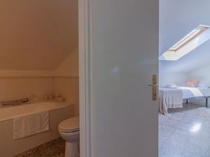 22232543-Ferienwohnung-3-Varenna-300x225-2