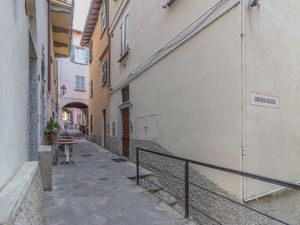 23180513-Ferienwohnung-2-Varenna-300x225-5