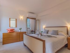 23470842-Ferienwohnung-4-Varenna-300x225-1