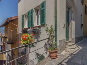 23470842-Ferienwohnung-4-Varenna-300x225-2