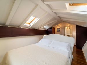 23567991-Ferienwohnung-4-Varenna-300x225-5