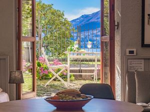 23588653-Ferienwohnung-2-Varenna-300x225-1