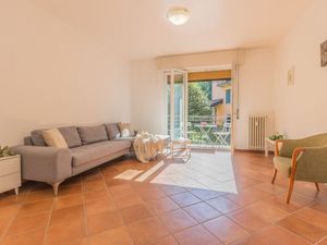 23675885-Ferienwohnung-4-Varenna-300x225-3