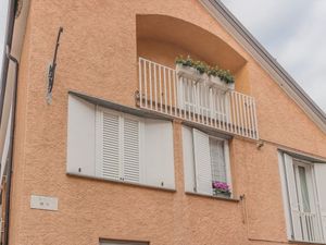 22232143-Ferienwohnung-6-Varenna-300x225-5