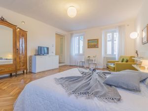 22319513-Ferienwohnung-6-Varenna-300x225-3