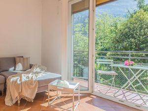 23675885-Ferienwohnung-4-Varenna-300x225-4