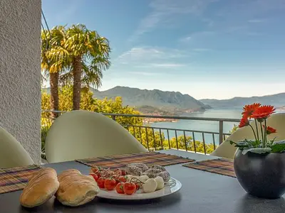 Ferienwohnung für 4 Personen (59 m²) in Varese 1/10