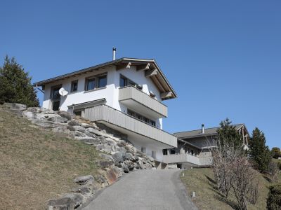 Ferienhaus Davos Munts - Ansicht Sommer