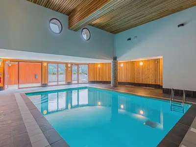 PoolOfHouse