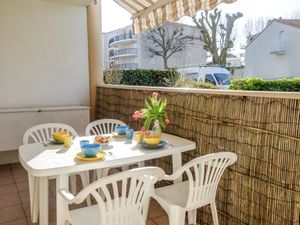 23851605-Ferienwohnung-4-Vaux Sur Mer-300x225-1