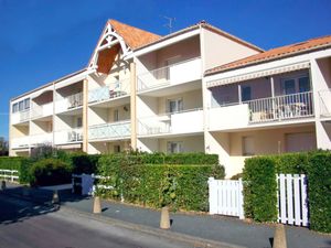 23839455-Ferienwohnung-4-Vaux Sur Mer-300x225-4