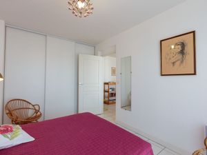 23843968-Ferienwohnung-3-Vaux Sur Mer-300x225-3