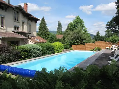 PoolOfHouse
