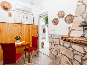 21943205-Ferienwohnung-2-Vela Luka-300x225-3