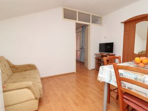 18699215-Ferienwohnung-3-Vela Luka-300x225-1