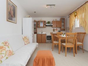 21944003-Ferienwohnung-5-Vela Luka-300x225-1