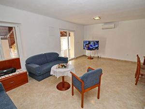 24058001-Ferienwohnung-4-Vela Luka-300x225-3