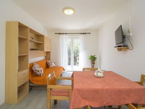 24058351-Ferienwohnung-4-Vela Luka-300x225-1