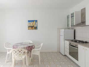 24058360-Ferienwohnung-4-Vela Luka-300x225-2