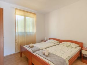 24058360-Ferienwohnung-4-Vela Luka-300x225-3