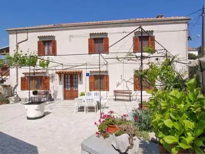 Ferienwohnung für 4 Personen (54 m²) in Veli Lošinj 3/10