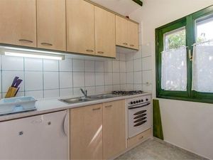 22807549-Ferienwohnung-2-Veli Lošinj-300x225-1