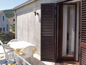 23780242-Ferienwohnung-2-Veli Lošinj-300x225-4