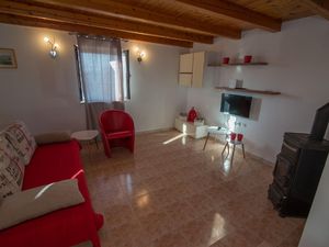 23297594-Ferienwohnung-4-Veli Lošinj-300x225-1