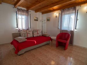 23297594-Ferienwohnung-4-Veli Lošinj-300x225-2