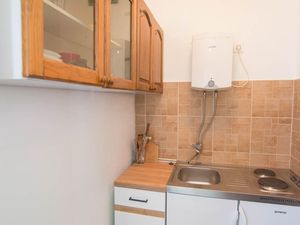 23297630-Ferienwohnung-4-Veli Lošinj-300x225-4