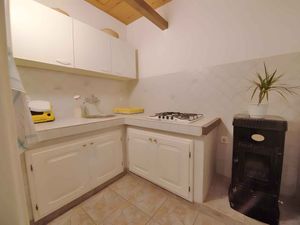 23772045-Ferienwohnung-2-Veli Lošinj-300x225-4