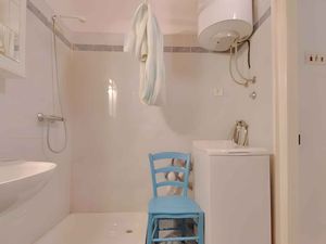 23772045-Ferienwohnung-2-Veli Lošinj-300x225-5