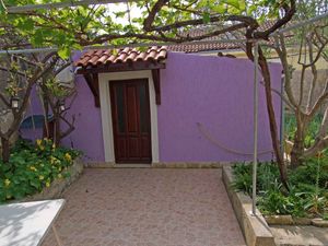 23773574-Ferienwohnung-2-Veli Lošinj-300x225-2