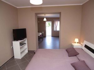 23775530-Ferienwohnung-3-Veli Lošinj-300x225-3